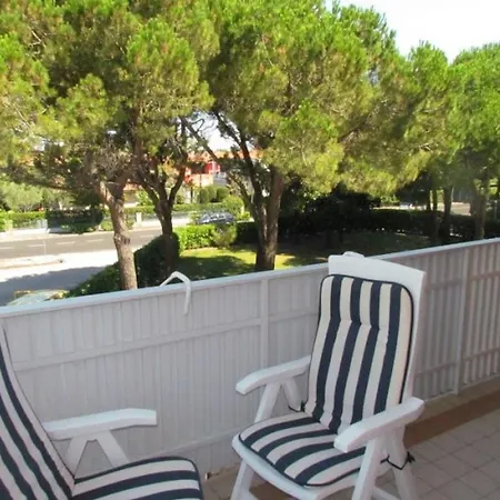 Apartment Relax And Chill By The Pool-beahost